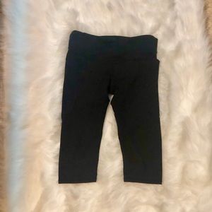 Black Fabletics Workout Cropped Tights